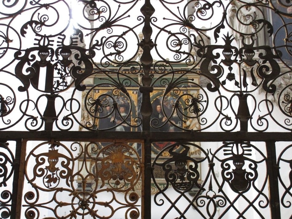 Pattern Church Ornament Door