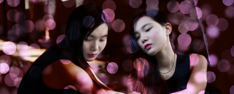 banner with the image of girls