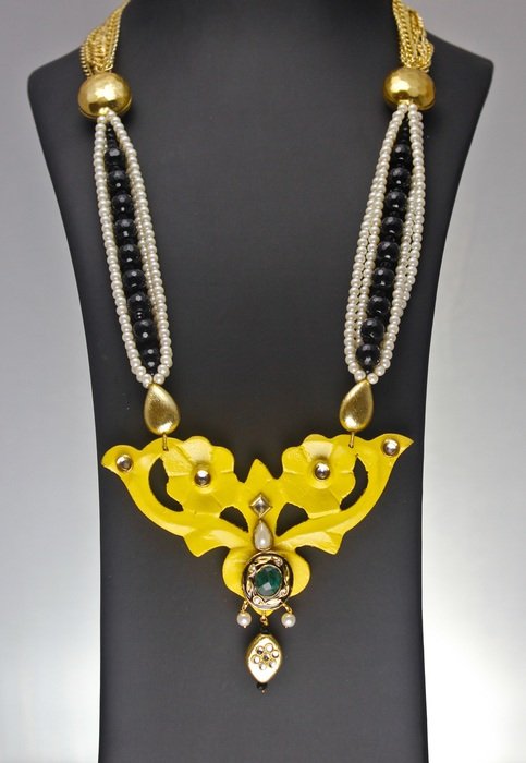 stylish fashion necklace