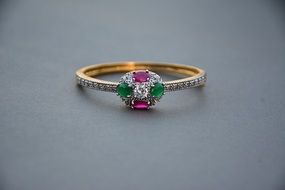 Wedding ring with jewelleries