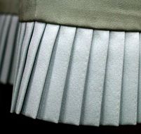 pleated hem