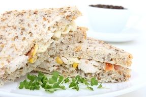 sandwich with chicken for breakfast