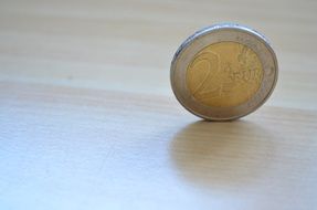 Single 2 euros coin