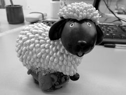 Lamb Cash container