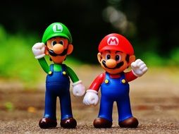 figures of Mario and Luigi