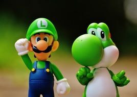 Luigi and Yoschi, Funny Figures close up