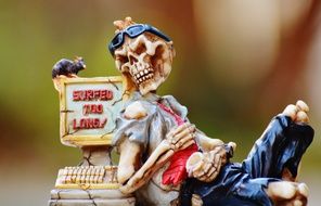 skeleton of computer addicted