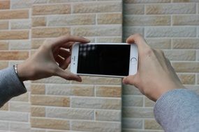 Iphone 6S in hands