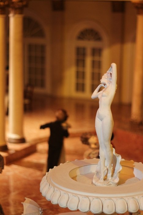 body woman Statue