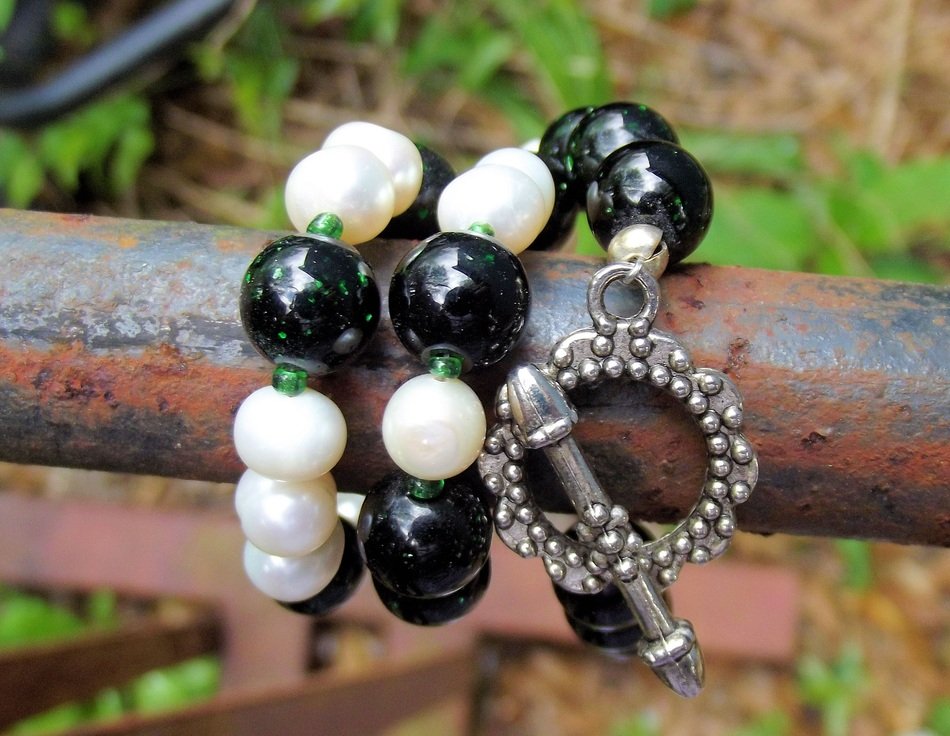 picture of the Akoya Pearls