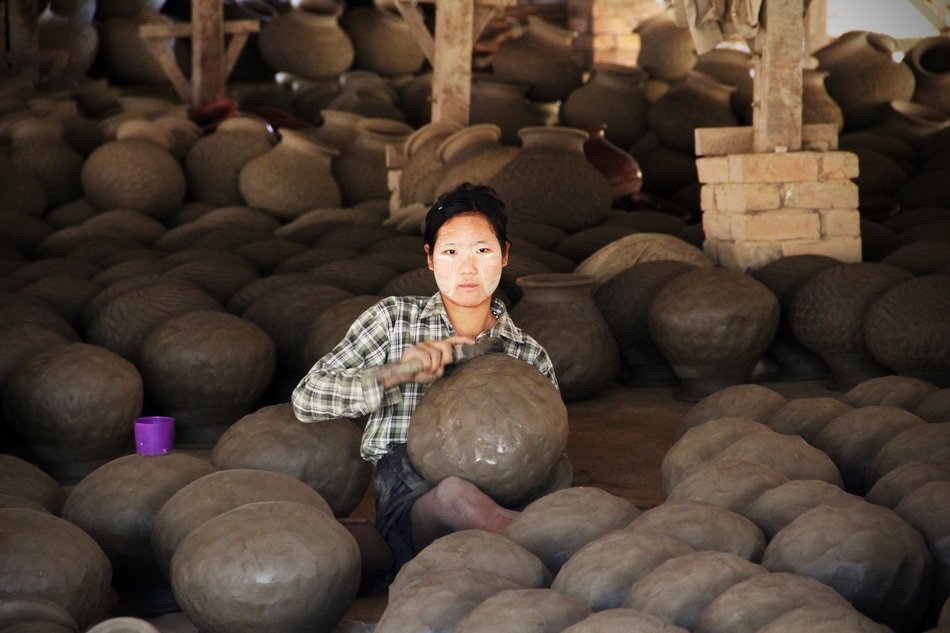 insanely beautiful Woman with Pots