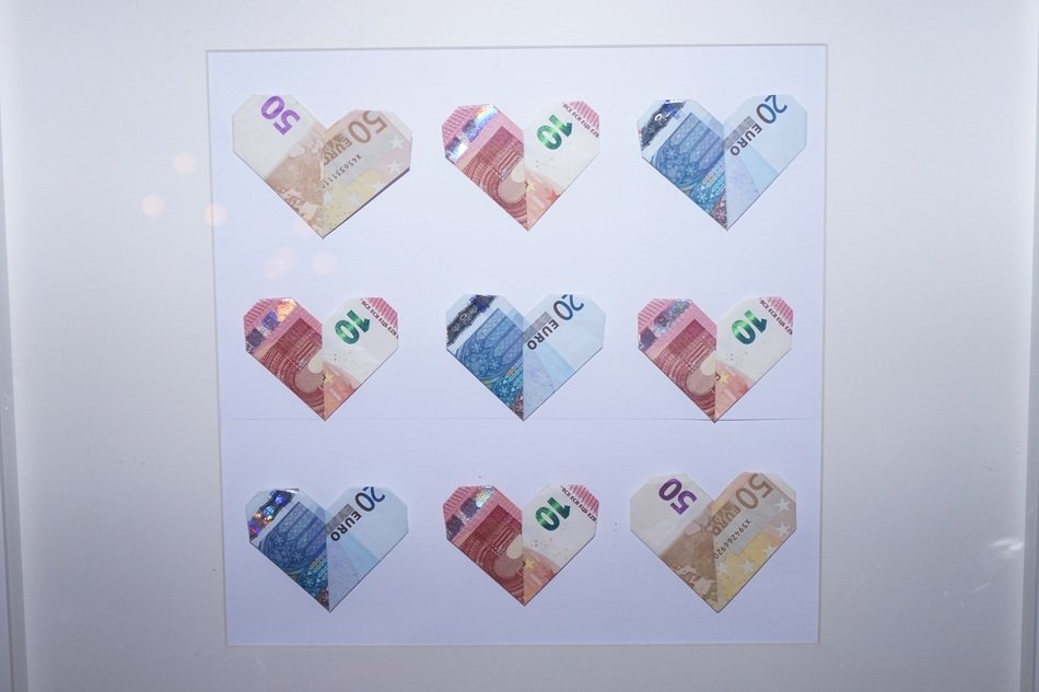 heart of banknotes