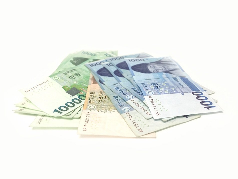banknotes in Asia