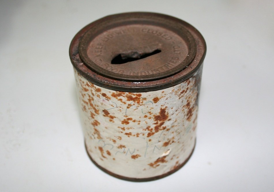 rusty bank for money