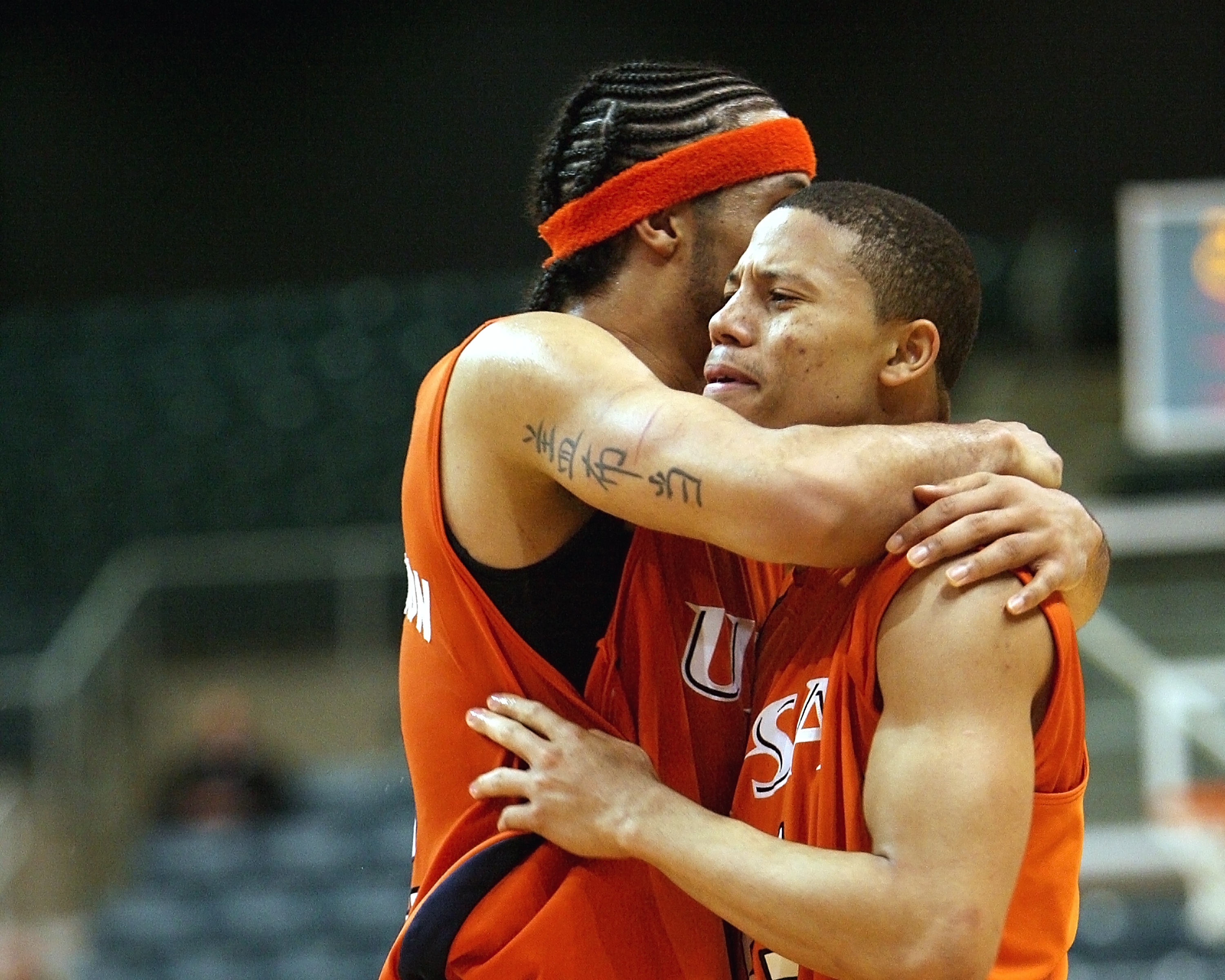 Basketball Players hugging free image download