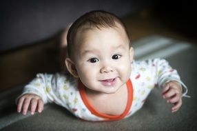 happy baby in flight