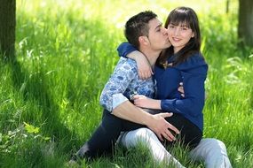 kissing couple in the park