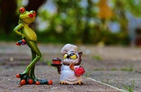 ceramic Frog Owl Bake