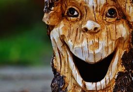 mystical Log Face laugh Tree