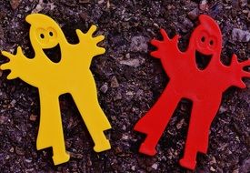 happy ghosts of plastic