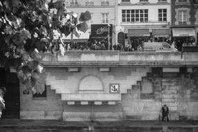 couple at sena river bank, France, Paris