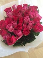 bouquet of two-tone pink roses