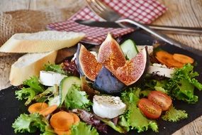 vegetable salad and figs