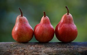 three red Pears side by side