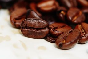 roasted coffee beans, macro