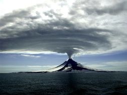 Cleveland volcano eruption in 2006