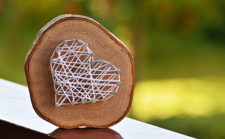 White heart decoration on the wood