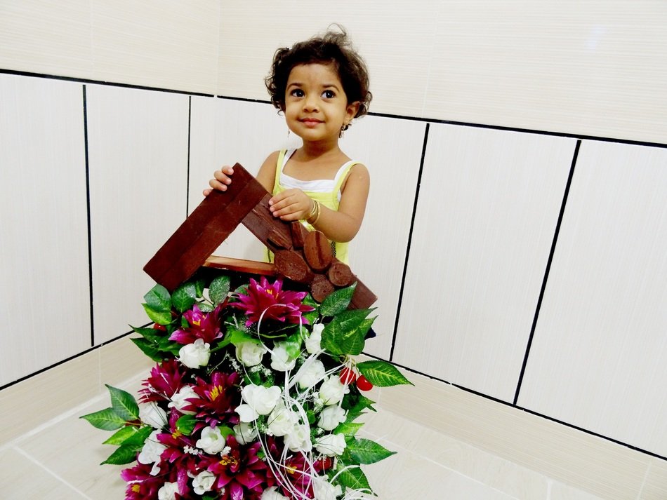Baby with a flowers