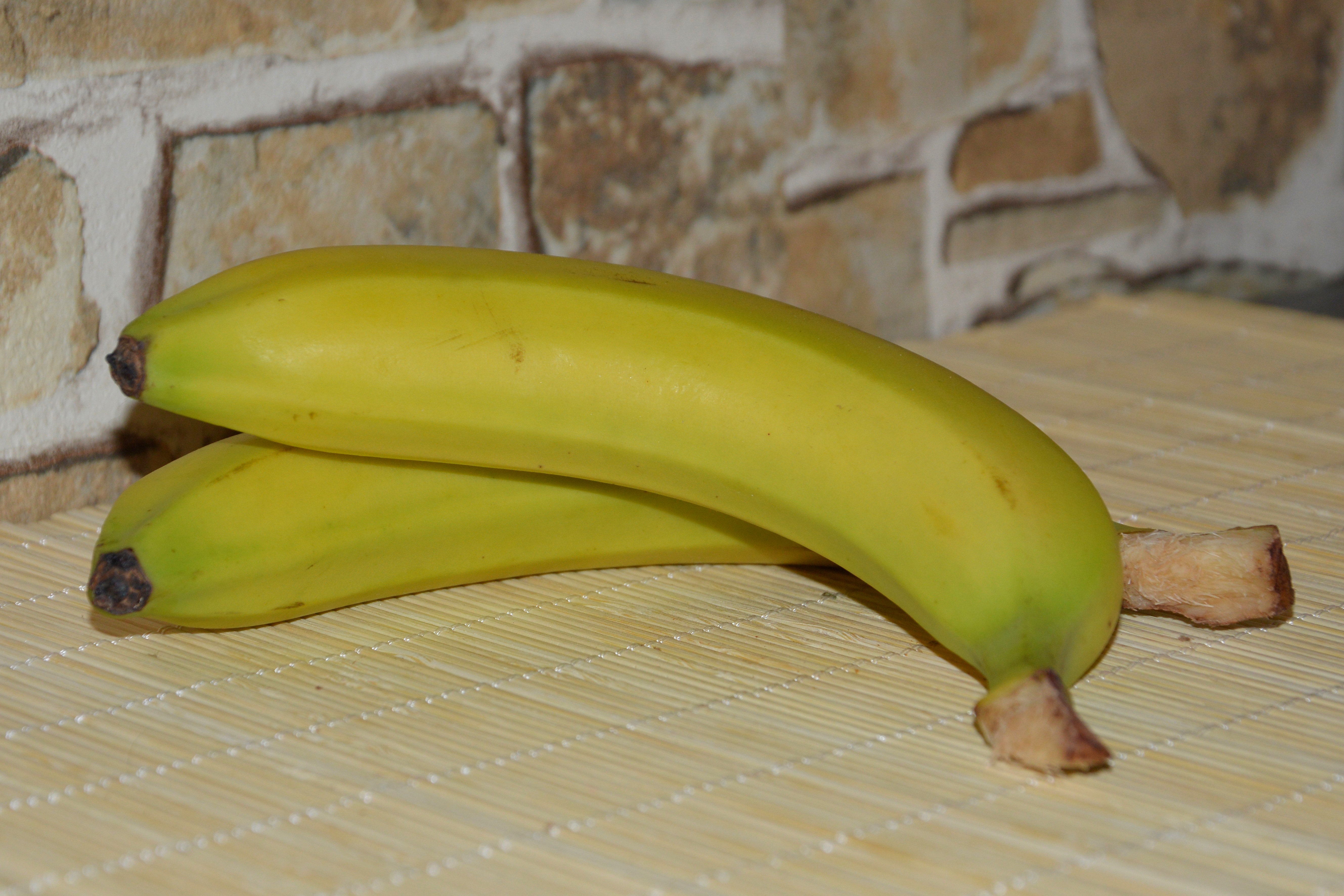 Серые бананы