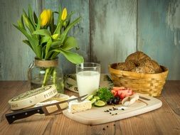 breakfast food on a cutting board