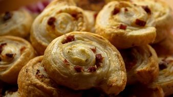 puff pastry with bacon