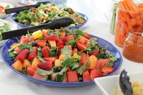 vegan salad with strawberries