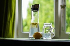 Water with Lemon, Refreshment