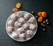 homemade oatmeal balls lie in a plate