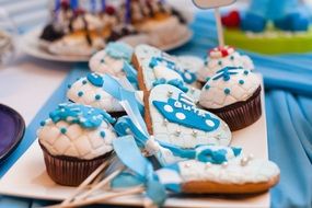 frosted Gingerbread Cupcakes