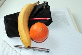 tangerine and banana as a healthy snack