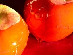 apples in sugar syrup