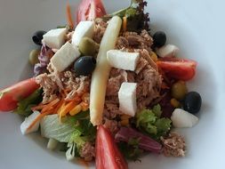 Salad with Tuna and Asparagus