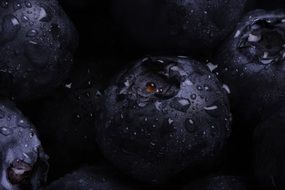 a bunch of washed blueberries