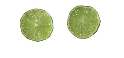 Green sour lime slices