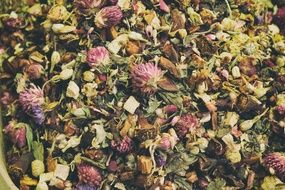 tea leaves with flowers