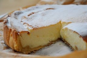 traditional cheesecake with icing sugar