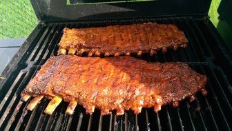 Grillied Ribs on grill in light, Barbecue