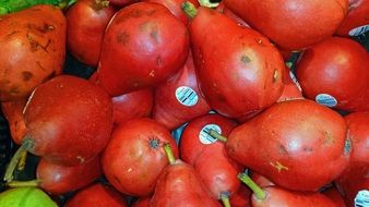 red pears in pile