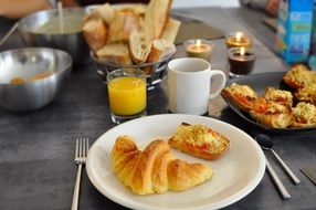 breakfast with croissant