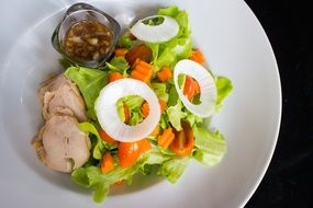 chicken with bright salad